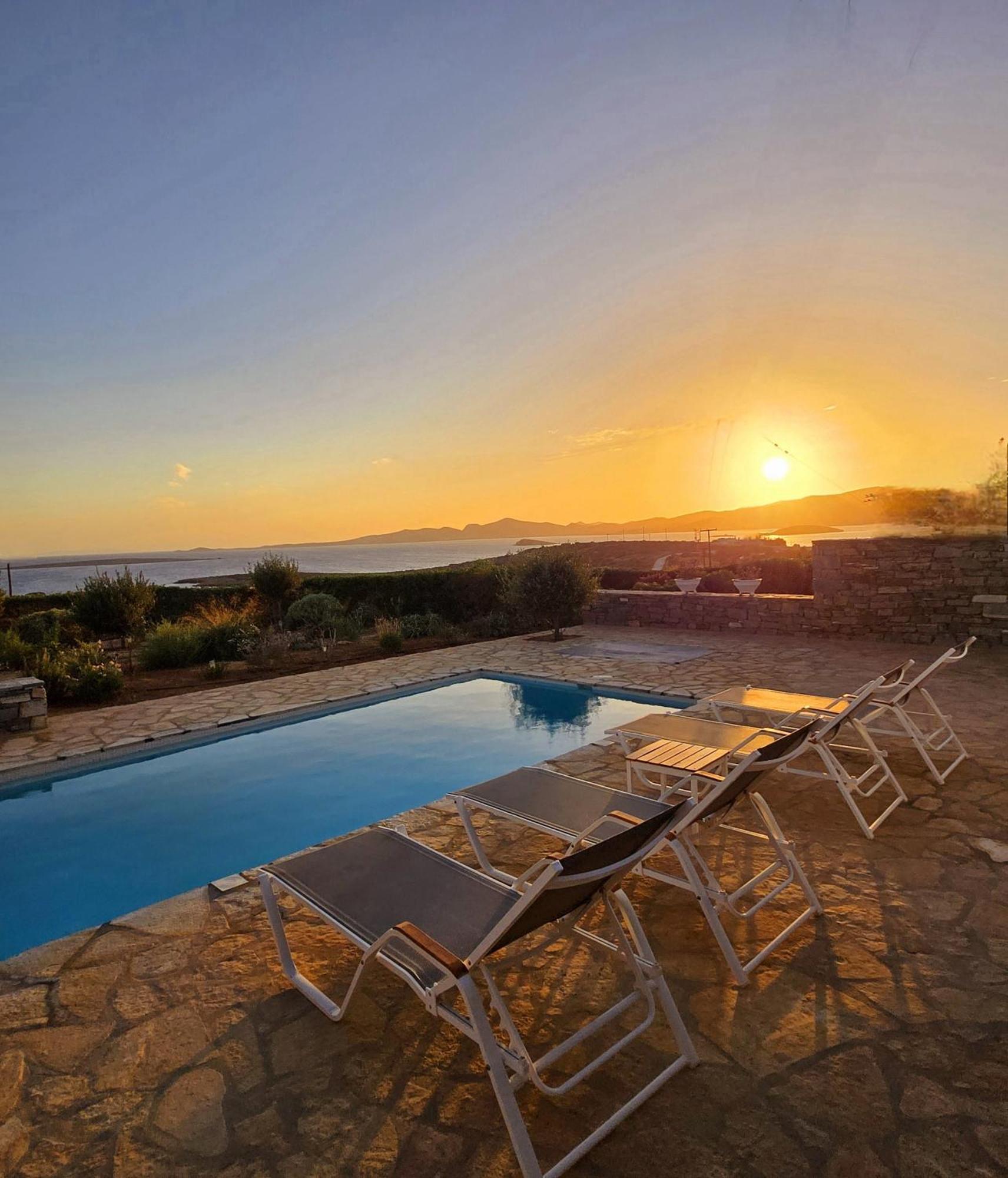 Paros Afrodite Luxury Villas Alikí エクステリア 写真